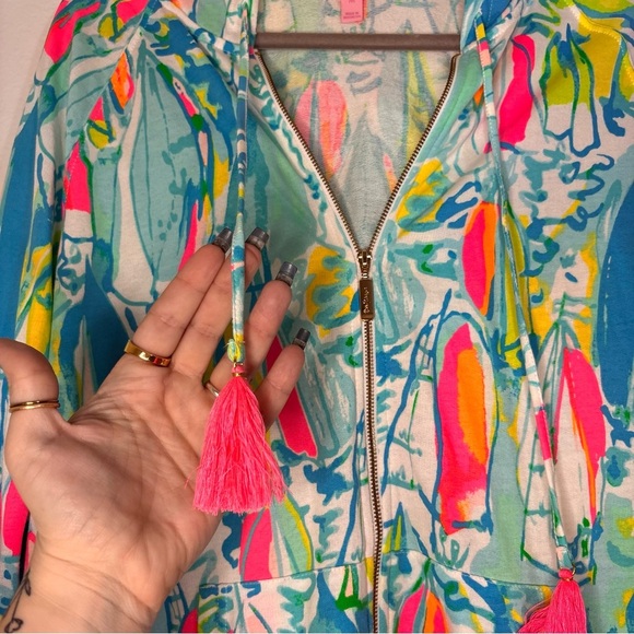 Lilly Pulitzer Mooring Full Zip Hoodie Beach and Bae size Medium - Picture 3 of 13